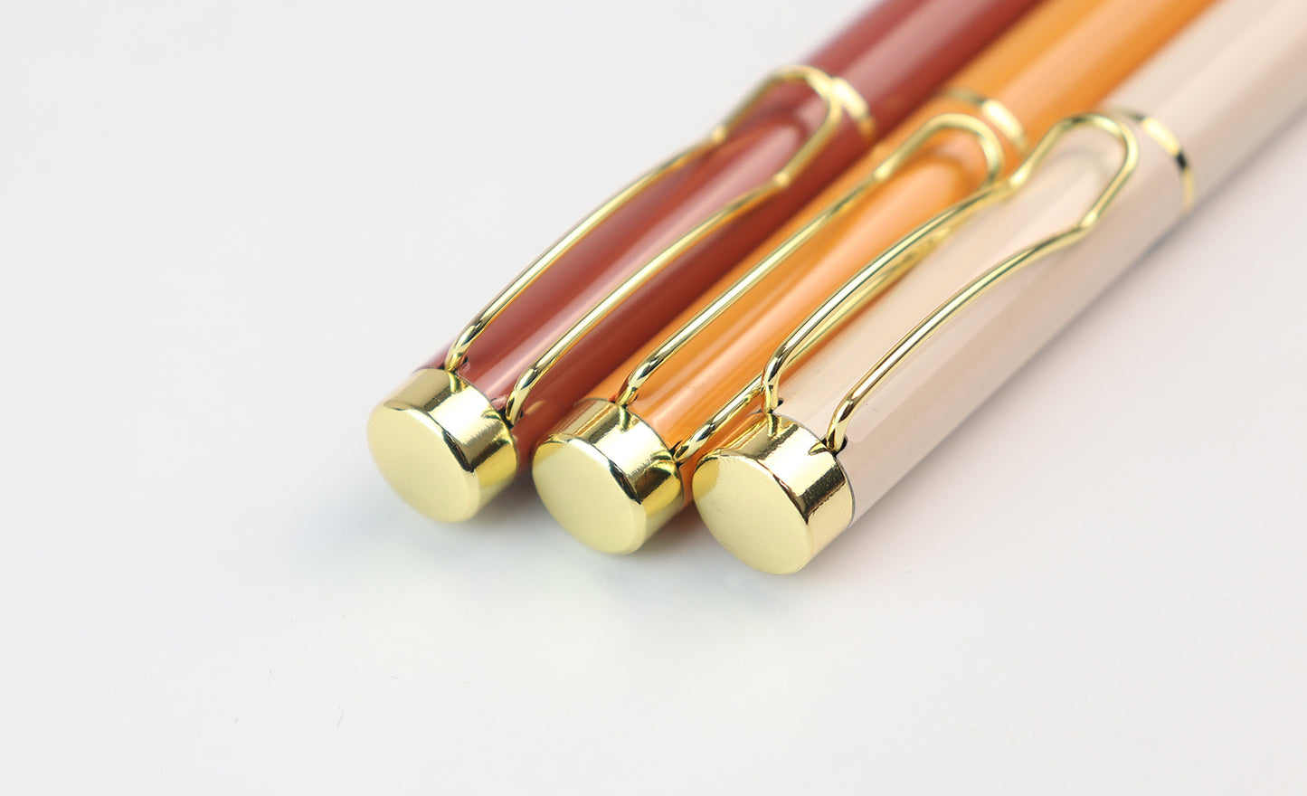 New Design Hot Selling Promotion Customized Pen Color Heat Transfer Metal Color Female Pen 0.5mm
